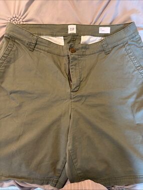 GAP Women's Olive Green Bermuda Shorts